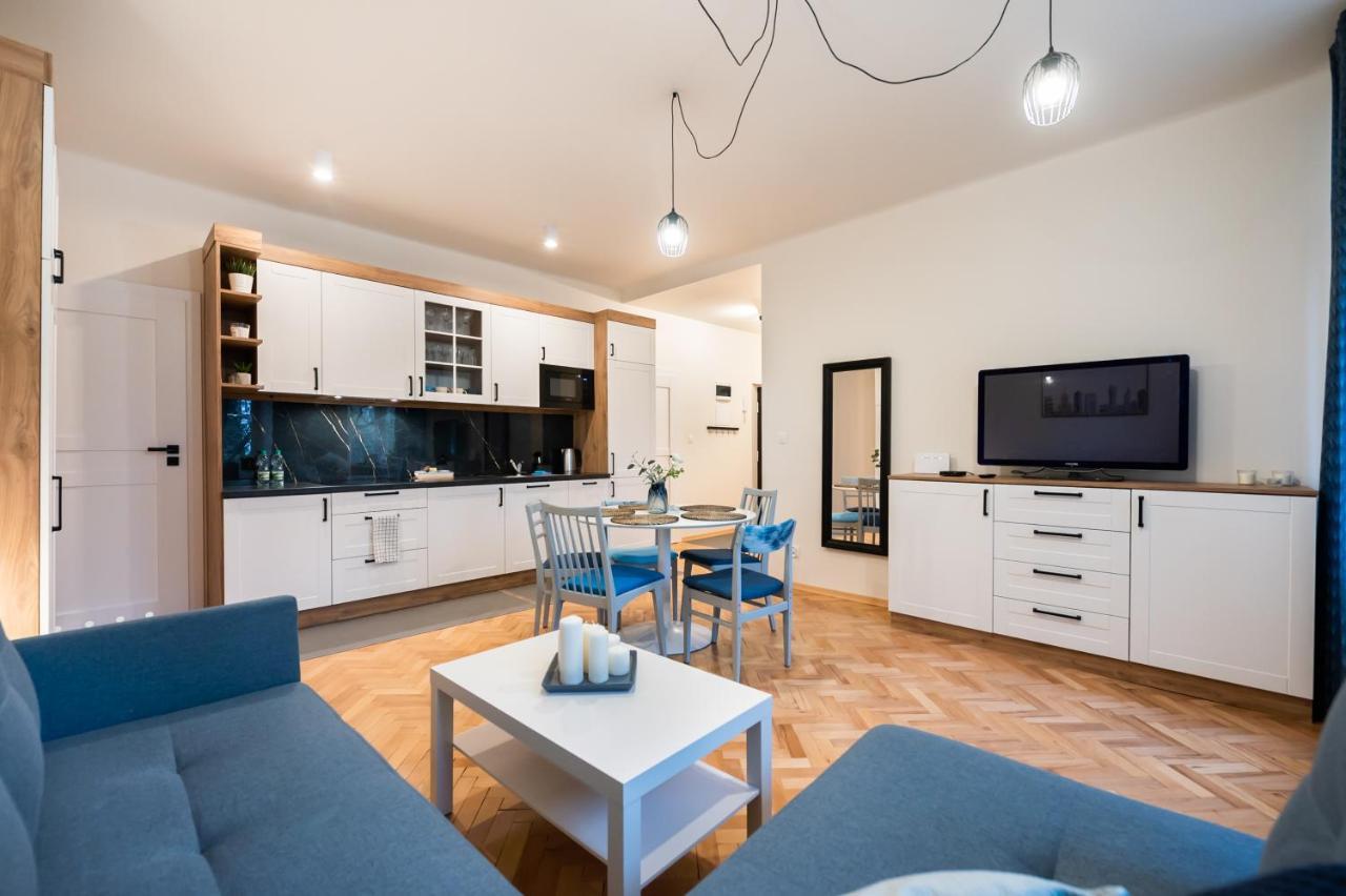 Old Town Eclectic Apartment For 6 People Varsavia Esterno foto